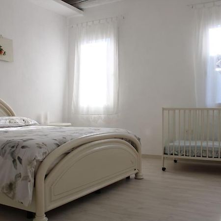Apartment With Terrace In Chioggia'S Main Square Εξωτερικό φωτογραφία