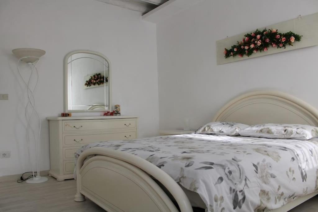 Apartment With Terrace In Chioggia'S Main Square Εξωτερικό φωτογραφία