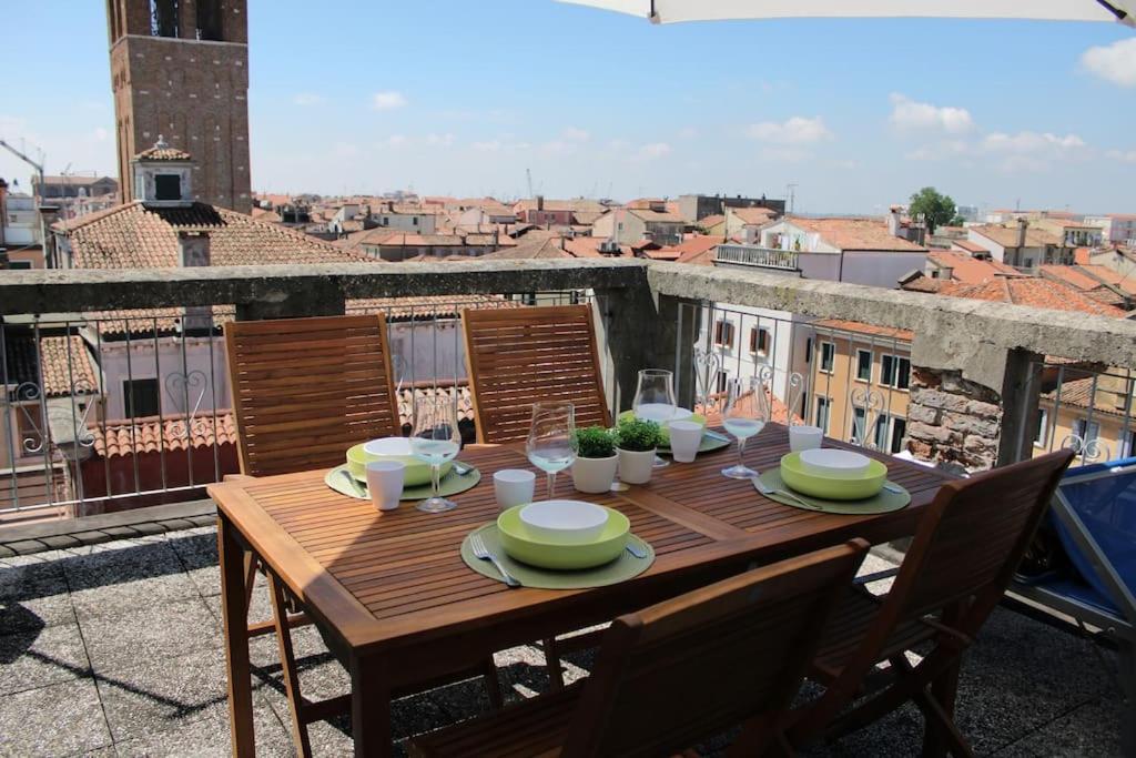Apartment With Terrace In Chioggia'S Main Square Εξωτερικό φωτογραφία
